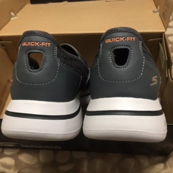 Skechers Men's GO WALK 5 Slip-On Shoes  Size 8.5  NEW IN BOX - Picture 13 of 15
